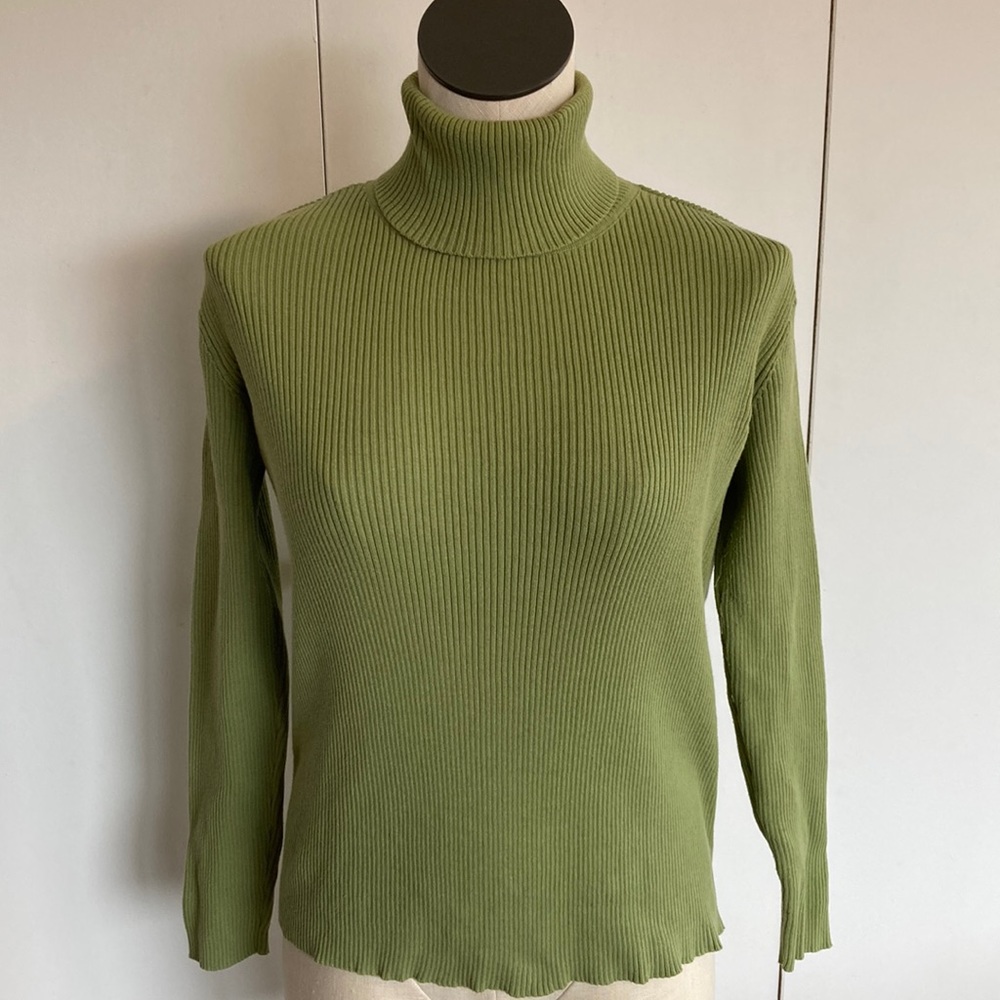Relativity Petite Ribbed Turtleneck